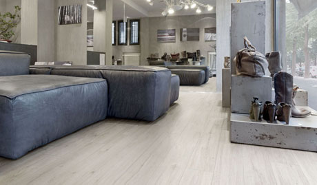 http://www.arckstone.com/jpg/gardenia/JL_Negozio_CMN-21_940.jpg